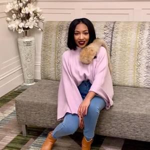 Meet your Posher, Kayla